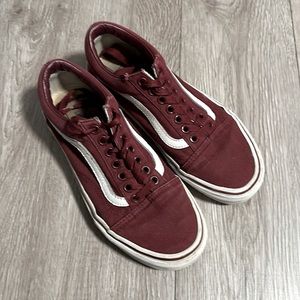 • Vans shoes • Low top • Maroon and white •